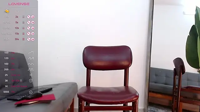 Snapshot of marthina_thompsson chatting on March 18, 2025, 1:23 pm marthina thompsson online show from March 18, 2025, 1:23 pm