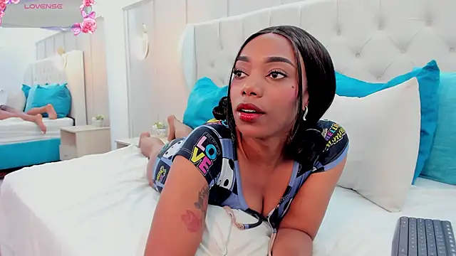 Snapshot of bhritany_brow chatting on November 29, 2025, 12:00 am bhritany brow online show from November 29, 2025, 12:00 am