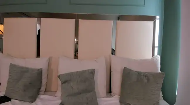 Snapshot of bhritany_brow chatting on March 2, 2025, 7:19 pm bhritany brow online show from March 2, 2025, 7:19 pm