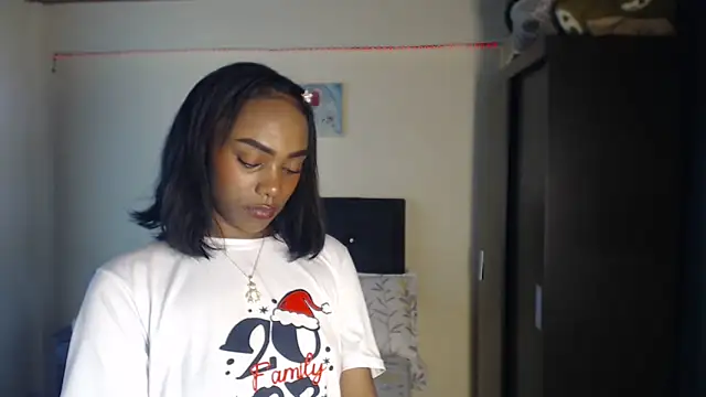 Snapshot of bhritany_brow chatting on March 6, 2025, 3:35 am bhritany brow online show from March 6, 2025, 3:35 am