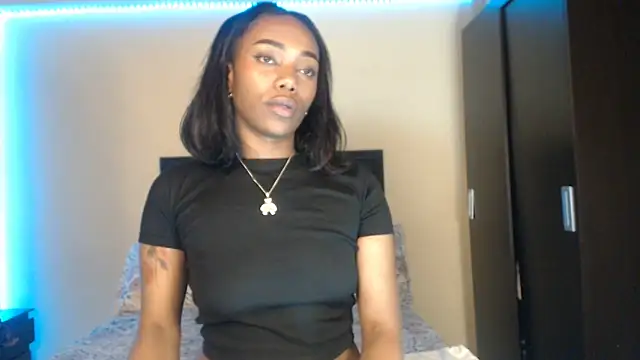 Snapshot of bhritany_brow chatting on March 23, 2025, 7:42 am bhritany brow online show from March 23, 2025, 7:42 am