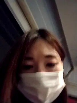 Love me Eri  online show from December 5, 2025, 9:52 am