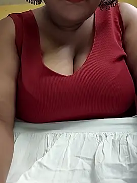 flamingoss online show from April 2, 2026, 7:42 pm