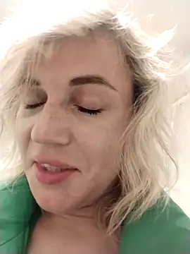 Linda Gregory online show from September 22, 2025, 12:27 am