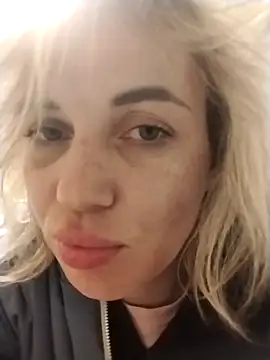 Linda Gregory online show from September 25, 2025, 12:49 am