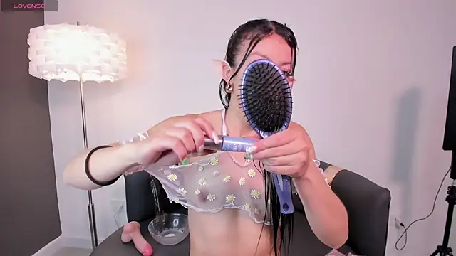 Snapshot of miss_canndy chatting on December 19, 2024, 9:49 pm miss canndy online show from December 19, 2024, 9:49 pm