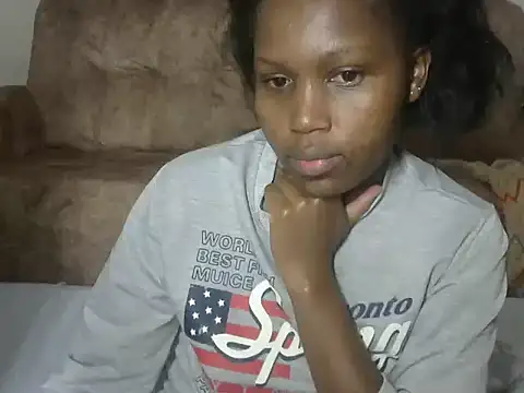 AurelAda online show from October 14, 2025, 11:14 pm