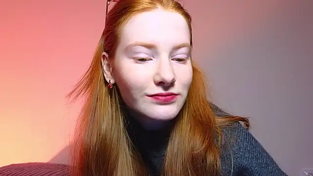 Snapshot of FiaMoor chatting on January 2, 2025, 6:34 pm FiaMoor online show from January 2, 2025, 6:34 pm