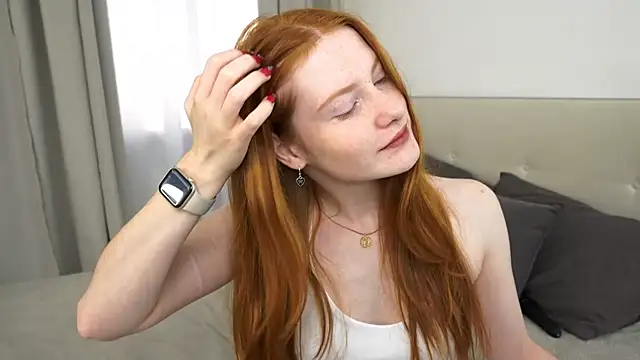 Snapshot of FiaMoor chatting on October 8, 2025, 11:56 am FiaMoor online show from October 8, 2025, 11:56 am