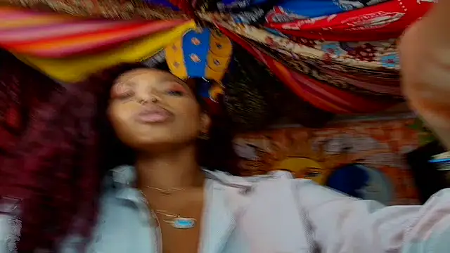 Snapshot of ElizaGrey_ chatting on January 10, 2026, 10:21 am ElizaGrey online show from January 10, 2026, 10:21 am