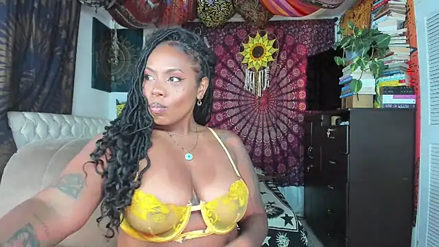 Snapshot of ElizaGrey_ chatting on November 4, 2025, 10:52 am ElizaGrey online show from November 4, 2025, 10:52 am