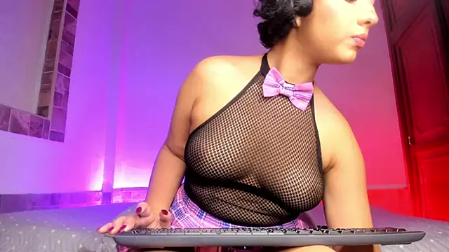 Snapshot of AnnaFoox1 chatting on November 25, 2025, 3:51 am AnnaFoox1 online show from November 25, 2025, 3:51 am