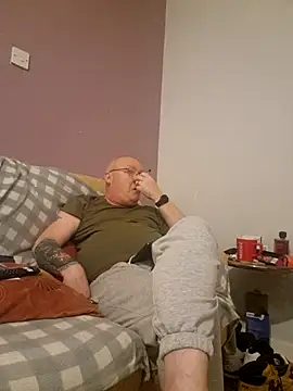 FriendlyDave online show from February 25, 2025, 9:26 pm