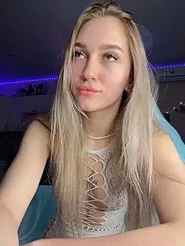 Snapshot of Good__Girl_ chatting on April 10, 2026, 11:28 am Good Girl online show from April 10, 2026, 11:28 am