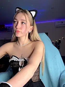 Snapshot of Good__Girl_ chatting on January 12, 2026, 7:31 pm Good Girl online show from January 12, 2026, 7:31 pm
