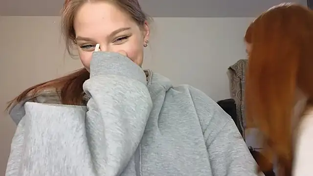 MiaKeler online show from February 18, 2025, 5:53 pm