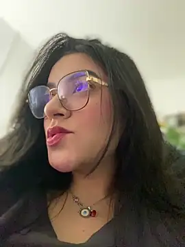 Snapshot of Lia_flowers chatting on February 20, 2025, 3:01 am Lia flowers online show from February 20, 2025, 3:01 am