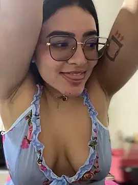 Snapshot of Lia_flowers chatting on February 17, 2025, 2:42 am Lia flowers online show from February 17, 2025, 2:42 am