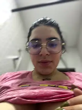 Snapshot of Lia_flowers chatting on March 14, 2025, 8:10 am Lia flowers online show from March 14, 2025, 8:10 am