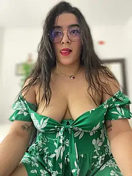 Snapshot of Lia_flowers chatting on March 2, 2025, 5:23 am Lia flowers online show from March 2, 2025, 5:23 am