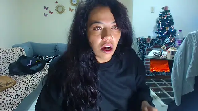 Snapshot of AmaraRoberts420 chatting on December 22, 2025, 3:39 am AmaraRoberts420 online show from December 22, 2025, 3:39 am