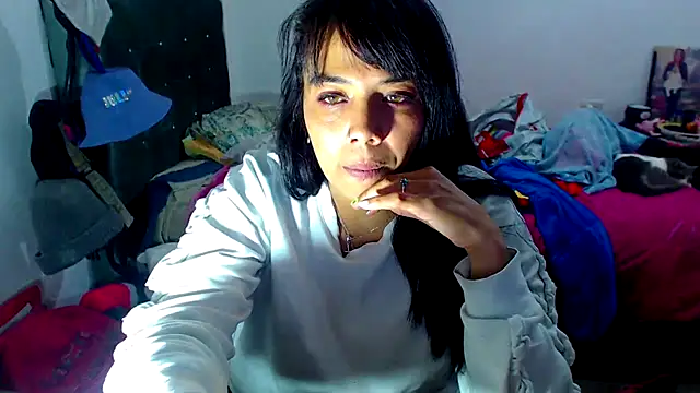 AmaraRoberts420 online show from September 14, 2025, 12:22 am