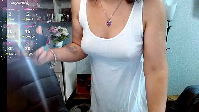 BeatriksS online show from July 29, 2026, 8:57 am