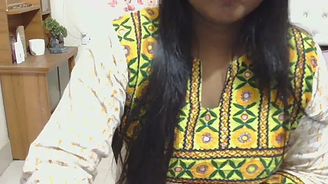 Snapshot of esita_1212 chatting on January 19, 2026, 2:26 am esita 1212 online show from January 19, 2026, 2:26 am