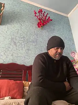 Snapshot of Dick_6inches chatting on December 18, 2025, 8:30 am Dick 6inches online show from December 18, 2025, 8:30 am