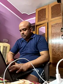 Snapshot of Dick_6inches chatting on November 1, 2025, 8:25 pm Dick 6inches online show from November 1, 2025, 8:25 pm