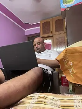 Snapshot of Dick_6inches chatting on July 4, 2026, 4:52 am Dick 6inches online show from July 4, 2026, 4:52 am