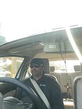 Snapshot of Dick_6inches chatting on November 5, 2025, 6:27 am Dick 6inches online show from November 5, 2025, 6:27 am