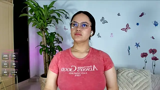 Snapshot of VICTORIABLACK_@xh chatting on June 8, 2026, 10:05 am VICTORIABLACK xh online show from June 8, 2026, 10:05 am