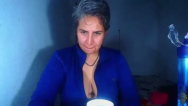 Snapshot of Yessi_rousse chatting on July 23, 2026, 12:24 am Yessi rousse online show from July 23, 2026, 12:24 am