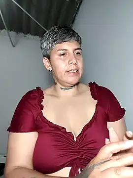 Yessi rousse online show from March 4, 2026, 6:21 am