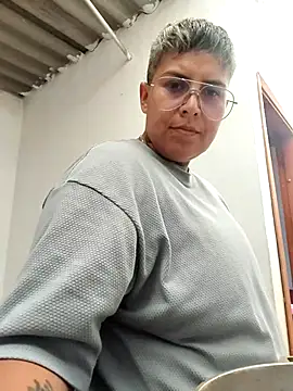 Yessi rousse online show from November 12, 2025, 7:07 pm