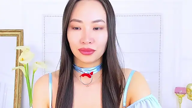 Snapshot of NaomiYuu chatting on March 3, 2025, 5:37 am NaomiYuu online show from March 3, 2025, 5:37 am