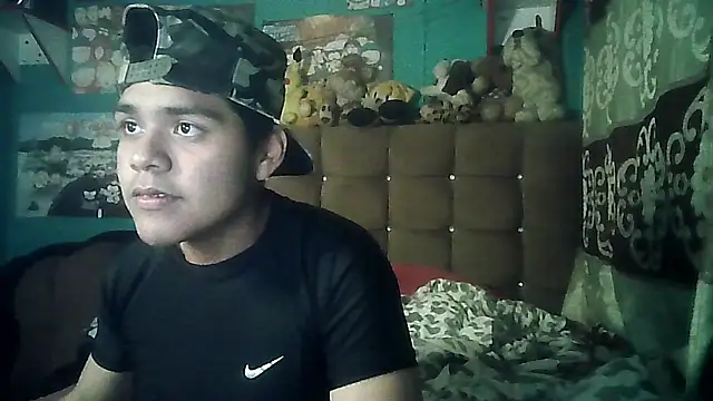 Snapshot of Valesh20 chatting on November 7, 2025, 2:38 am Valesh20 online show from November 7, 2025, 2:38 am