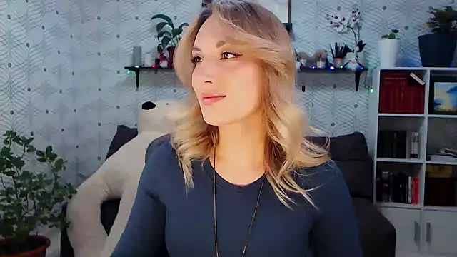 MillaXQueen online show from January 18, 2026, 3:26 pm