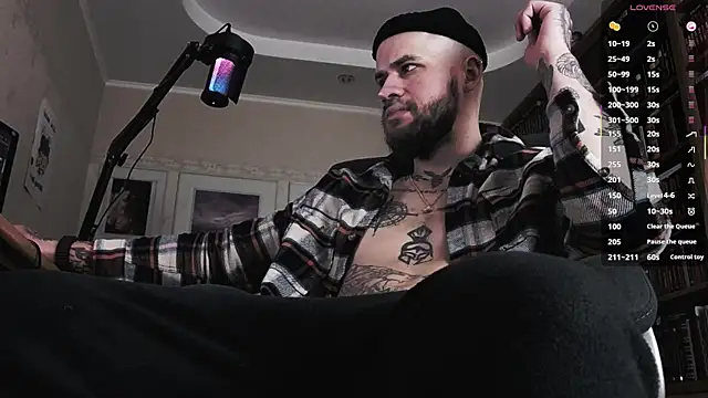 Snapshot of FindomJason chatting on December 18, 2025, 2:43 pm FindomJason online show from December 18, 2025, 2:43 pm