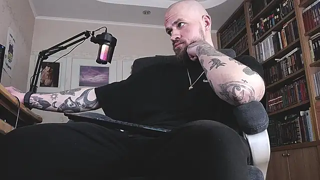 Snapshot of FindomJason chatting on April 22, 2026, 8:54 am FindomJason online show from April 22, 2026, 8:54 am