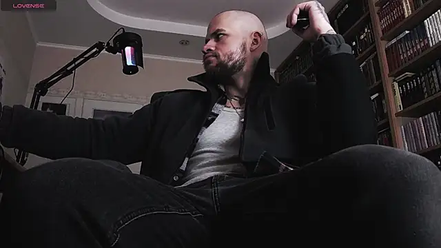 Snapshot of FindomJason chatting on November 16, 2025, 3:17 pm FindomJason online show from November 16, 2025, 3:17 pm