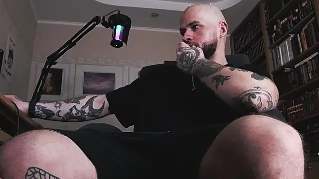 Snapshot of FindomJason chatting on February 19, 2026, 12:13 pm FindomJason online show from February 19, 2026, 12:13 pm