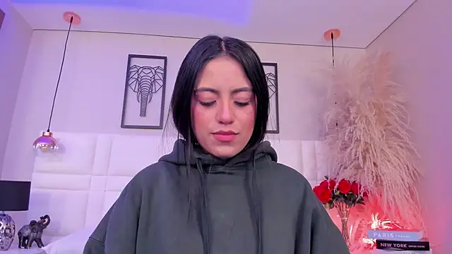 Rebeca jones online show from December 20, 2025, 12:19 pm