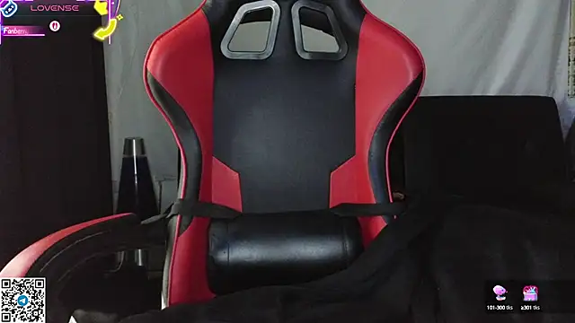 Snapshot of Mia_G0ld chatting on September 14, 2025, 1:33 pm Mia G0ld online show from September 14, 2025, 1:33 pm