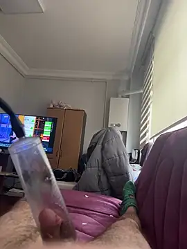 Snapshot of strange6696 chatting on January 14, 2025, 11:53 am strange6696 online show from January 14, 2025, 11:53 am