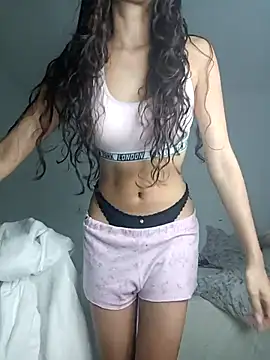 Nayade online show from March 15, 2026, 11:23 pm