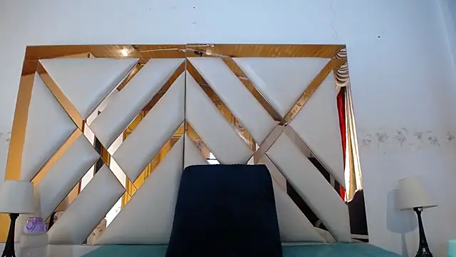 nathaly low1 online show from March 5, 2026, 12:46 pm