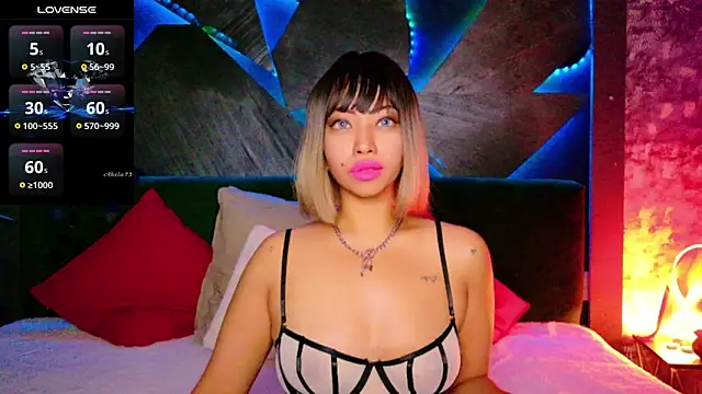 Snapshot of ElyaQuinn chatting on November 20, 2025, 7:20 am ElyaQuinn online show from November 20, 2025, 7:20 am