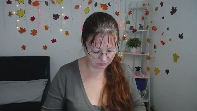 Snapshot of VanessaHotts chatting on November 8, 2025, 6:06 am VanessaHotts online show from November 8, 2025, 6:06 am